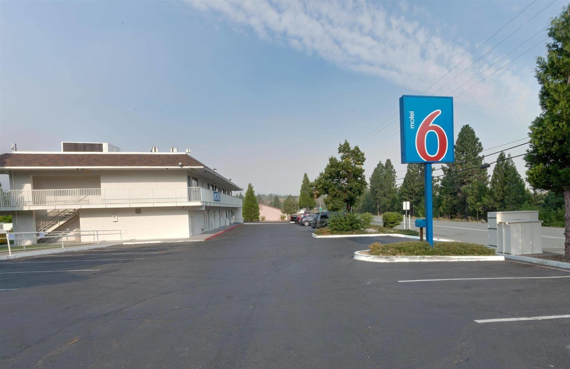 Motel 6 Weed - Mount Shasta Eksteriør bilde